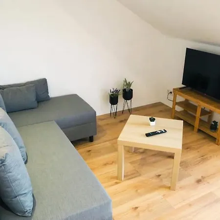 Zentral 89-12 Lejlighed *